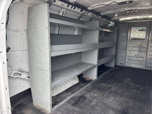 Used 2008 GMC Savana 2500 RWD image 21
