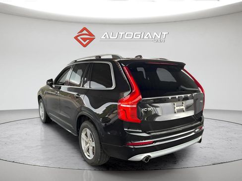 Used 2018 Volvo XC90 T5 Momentum w/ Convenience Package image 3