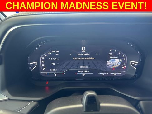 Used 2024 GMC Yukon XL Denali Ultimate image 11