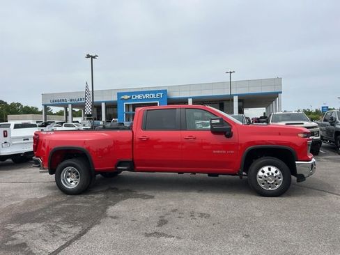 New 2026 Chevrolet Silverado 3500 LT w/ Convenience Package AWD/4WD image 2