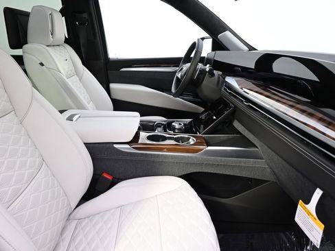 New 2026 Cadillac Escalade ESV Platinum Sport image 16