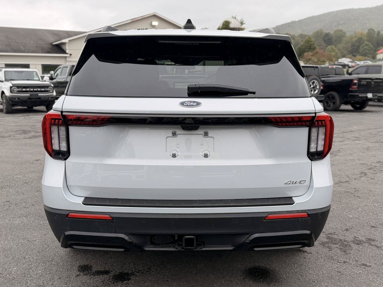Used 2026 Ford Explorer ST-Line AWD/4WD image 6