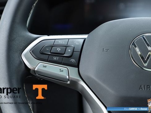 Used 2023 Volkswagen Tiguan SE R-Line FWD image 21