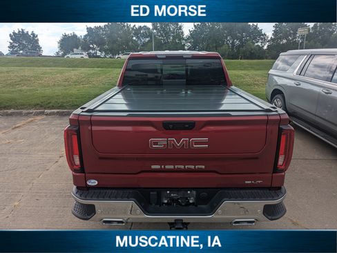 Used 2022 GMC Sierra 1500 SLT w/ SLT Premium Plus Package AWD/4WD image 6