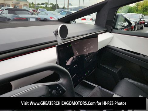 Used 2024 Tesla Cybertruck AWD Crew Cab image 26