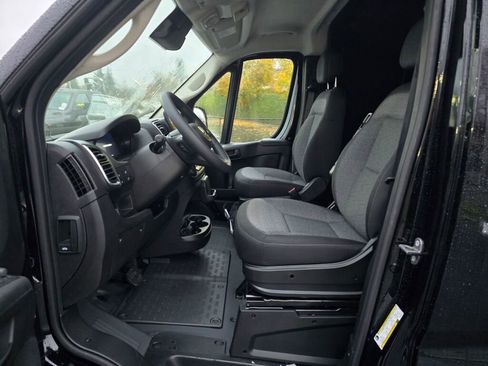 New 2026 RAM ProMaster 2500 w/ Quick Order Package 22G SLT image 19