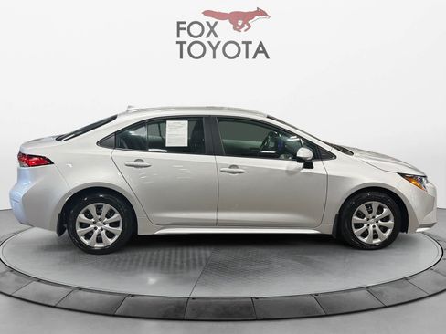 Used 2025 Toyota Corolla LE FWD image 7