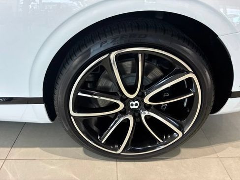 Used 2021 Bentley Continental GT Mulliner AWD/4WD image 12