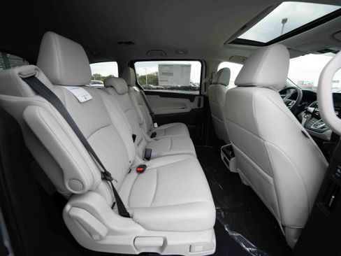 New 2026 Honda Odyssey EX-L image 25