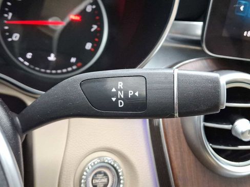 Used 2022 Mercedes-Benz GLC 300 4MATIC image 15