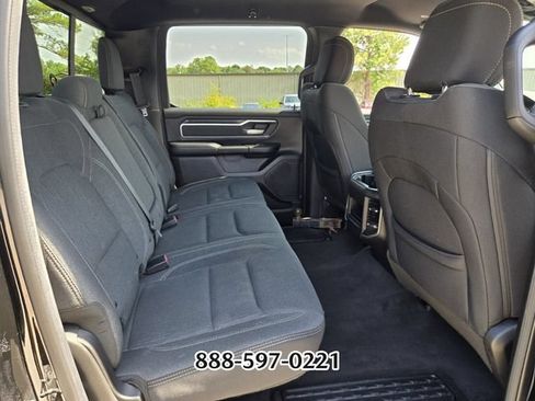 Used 2019 RAM 1500 Big Horn AWD/4WD image 18