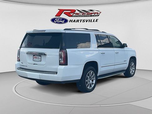Used 2020 GMC Yukon XL Denali AWD/4WD image 5