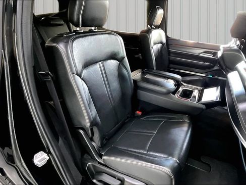 Used 2022 Jeep Grand Wagoneer Series II AWD/4WD image 26