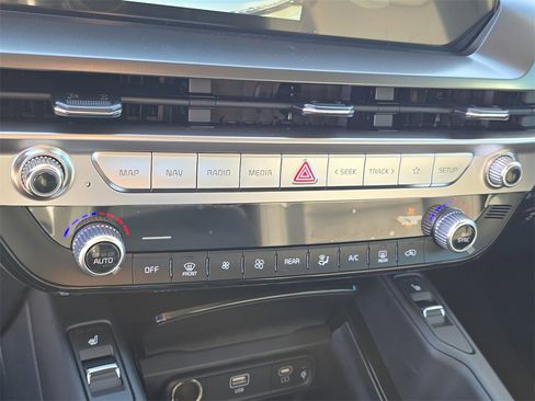 New 2025 Kia Telluride S image 27