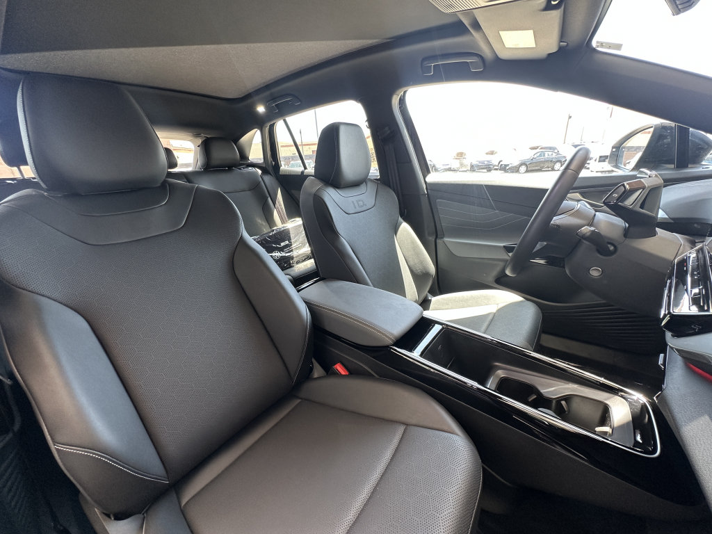 Used 2023 Volkswagen ID.4 S RWD image 29
