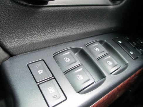 Used 2018 GMC Sierra 1500 SLT w/ SLT Premium Package image 24