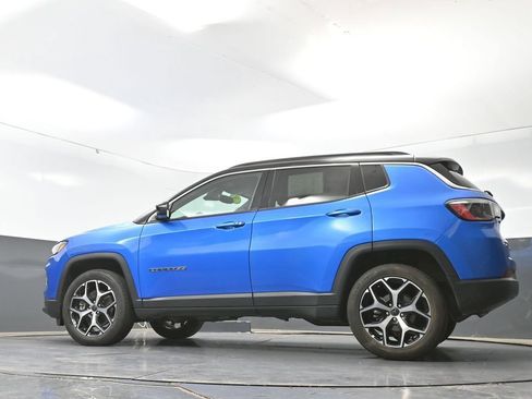 Used 2025 Jeep Compass Limited AWD/4WD image 56