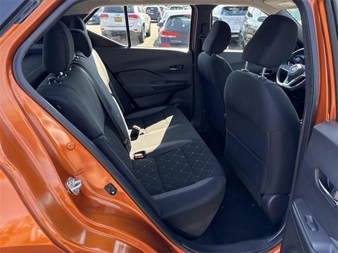 Used 2020 Nissan Kicks SV image 11