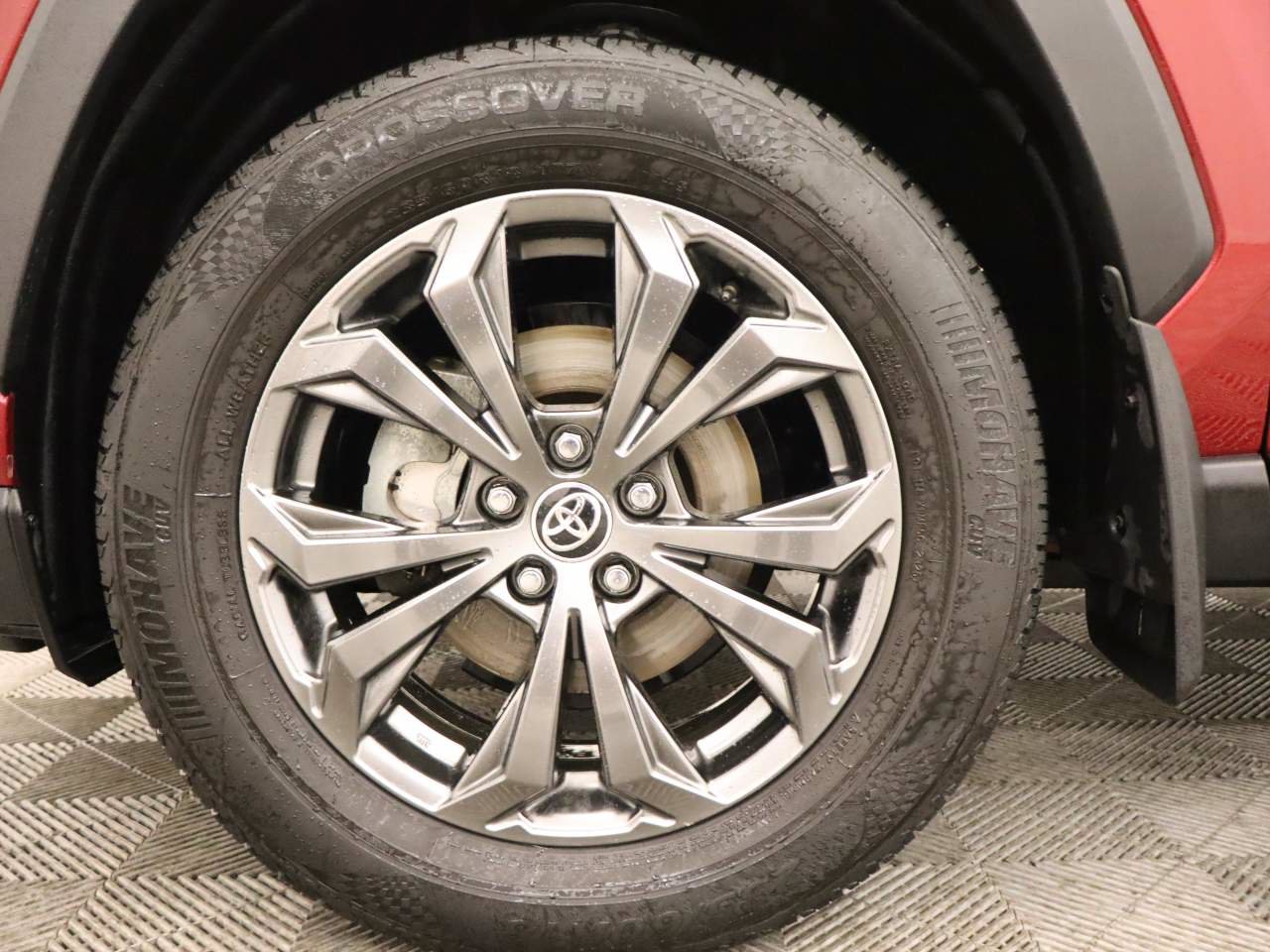 Used 2023 Toyota RAV4 XLE Premium AWD/4WD image 6
