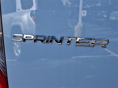 Used 2025 Mercedes-Benz Sprinter 2500 image 29