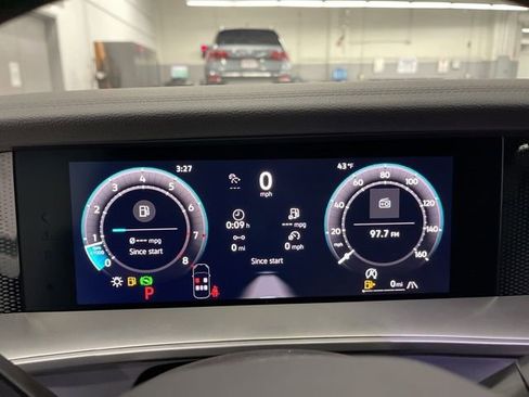 New 2026 Volkswagen Tiguan SE R-Line image 14