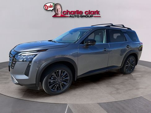 New 2026 Nissan Pathfinder SL w/ SL Premium Package FWD image 1