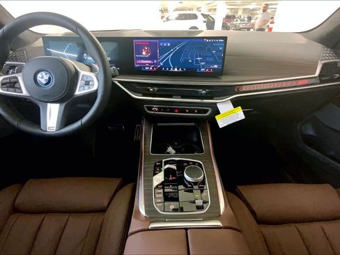 New 2026 BMW X5 xDrive50e w/ M Sport Package image 5