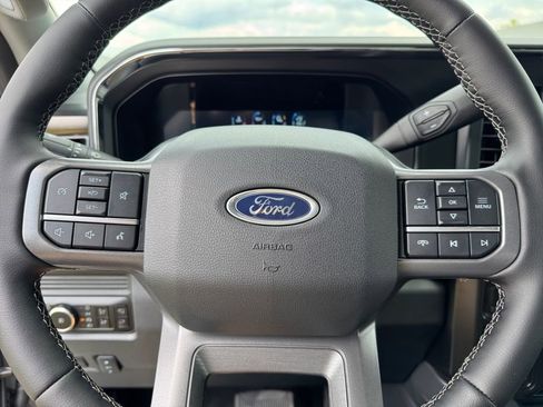 New 2026 Ford F250 Lariat w/ Black Appearance Package image 28