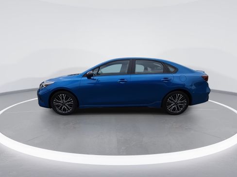 Used 2023 Kia Forte GT-Line w/ GT-Line Premium Package FWD image 5