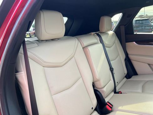 Used 2017 Cadillac XT5 Luxury w/ Driver Awareness Package FWD image 20