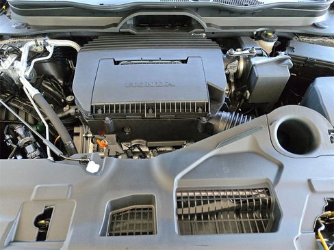 New 2025 Honda Pilot Touring image 28