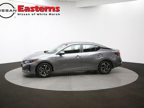 Used 2024 Nissan Sentra SV image 98