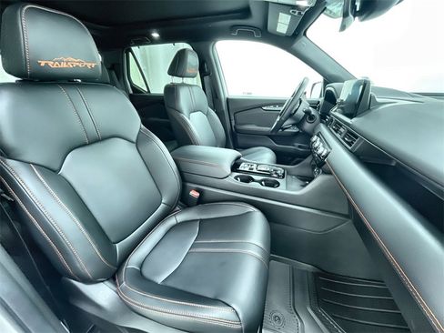 Certified 2025 Honda Pilot TrailSport image 29