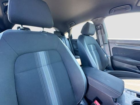Used 2023 Honda Civic Sport image 18