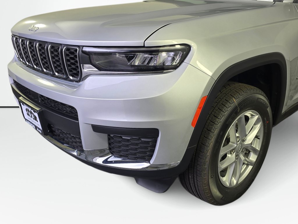 New 2026 Jeep Grand Cherokee L 4WD image 12