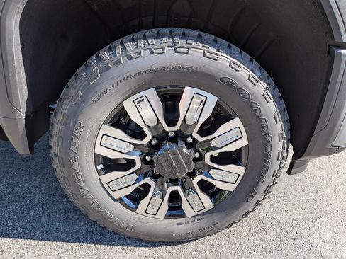 New 2026 GMC Sierra 2500 Denali image 12