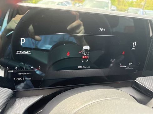 Used 2025 Nissan Kicks SR AWD/4WD image 17