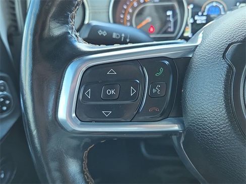 Used 2021 Jeep Gladiator Overland image 19