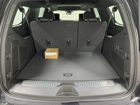 New 2026 Chevrolet Suburban Premier image 25