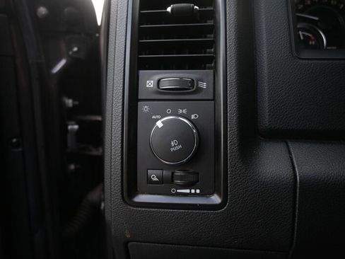 Used 2018 RAM 1500 Rebel image 32