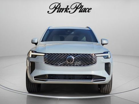 Used 2026 Volvo XC90 B6 Plus w/ Protection Package Premier AWD/4WD image 9
