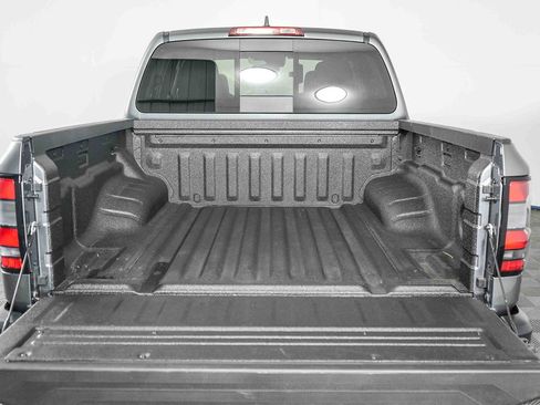 Certified 2025 Nissan Frontier S image 25