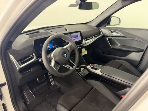New 2026 BMW X1 xDrive28i w/ Technology Package image 10