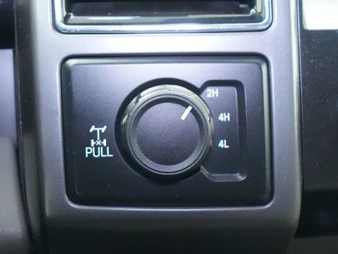 Used 2019 Ford F150 XLT w/ Equipment Group 302A Luxury AWD/4WD image 32