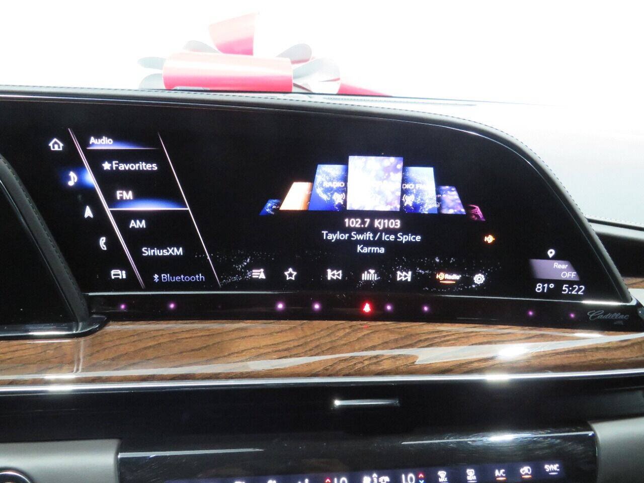 Used 2021 Cadillac Escalade Sport Platinum w/ Heavy-Duty Trailer Package AWD/4WD image 24