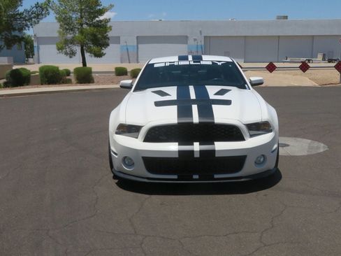 Used 2010 Ford Mustang Shelby GT500 RWD image 11
