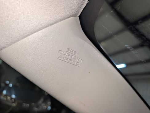 Used 2015 Toyota Prius Three image 42