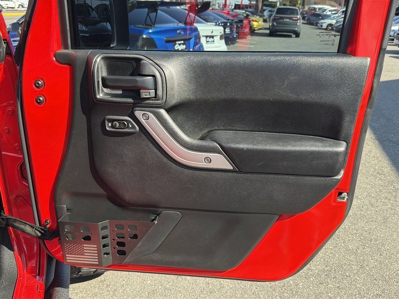 Used 2017 Jeep Wrangler Unlimited Sahara AWD/4WD image 24