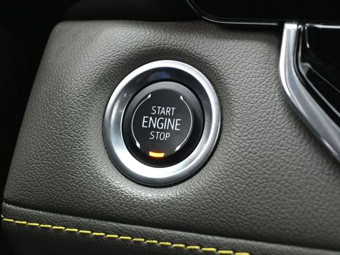 Used 2024 Chevrolet Colorado ZR2 w/ Technology Package image 14