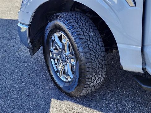 Certified 2022 Ford F150 XLT w/ Equipment Group 302A High image 31